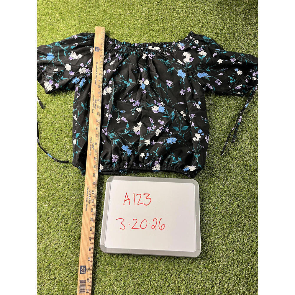 Ann Taylor LOFT Floral Off-Shoulder Top‎ Size M Blouse elastic waist